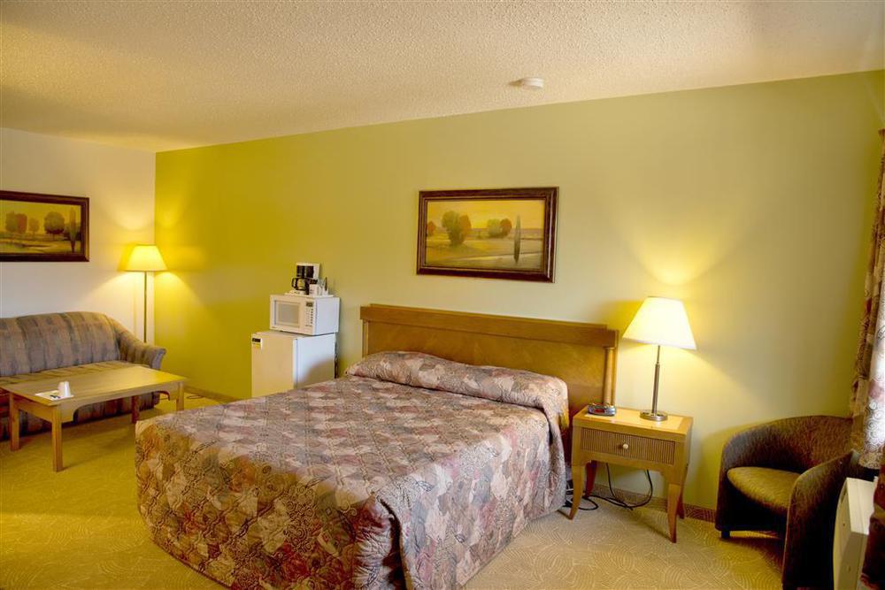 Canadas Best Value Inn Whitecourt Habitación foto