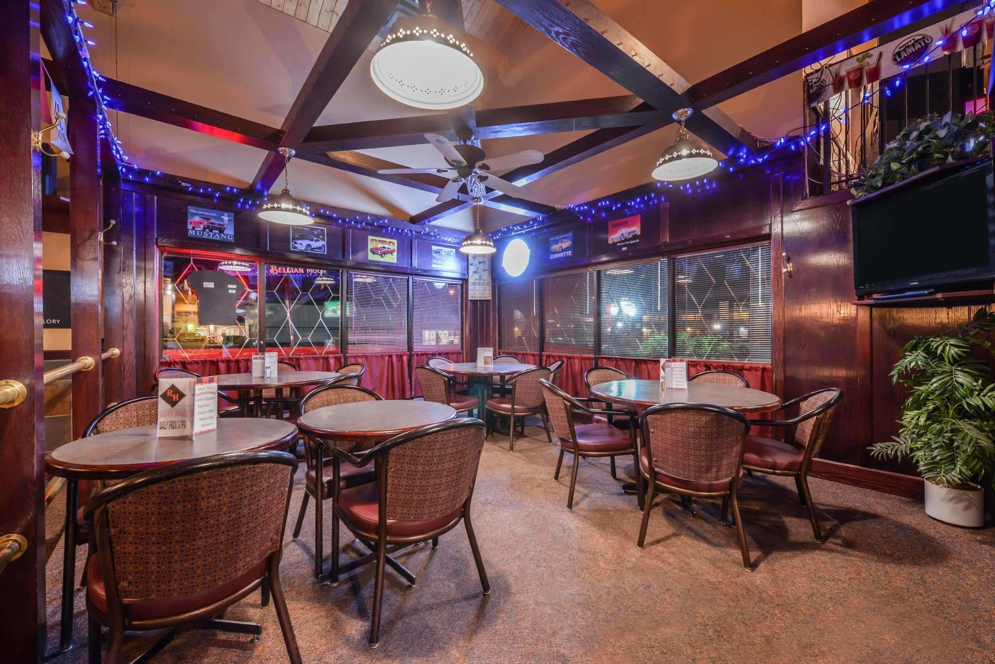 Canadas Best Value Inn Whitecourt Exterior foto