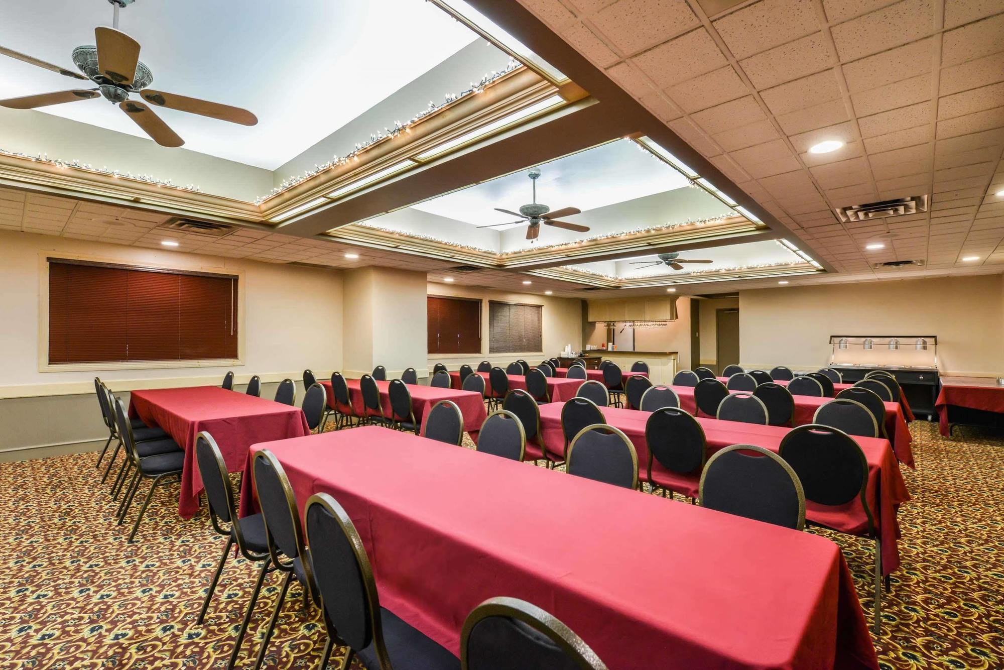 Canadas Best Value Inn Whitecourt Exterior foto